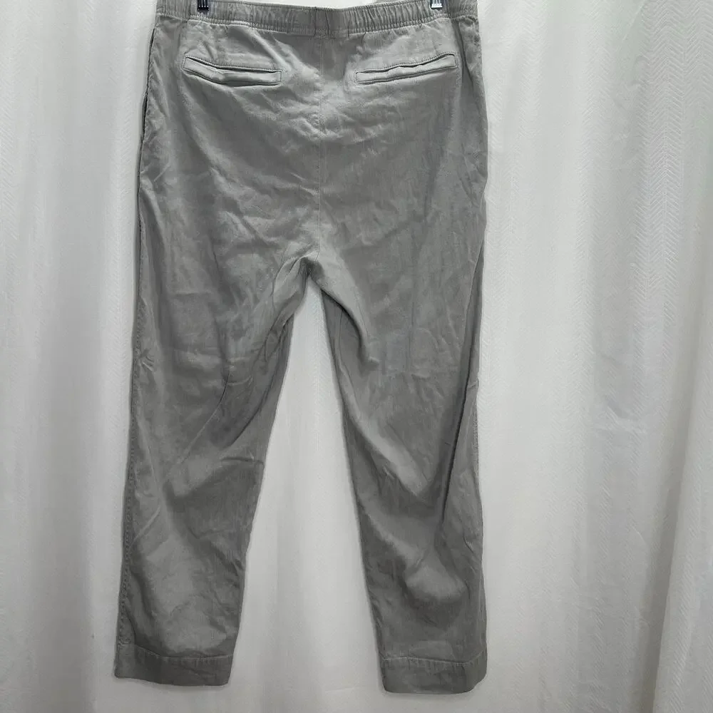 Banana Republic men’s linen